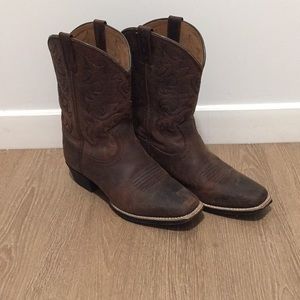 Ariat Cowboy Boots
